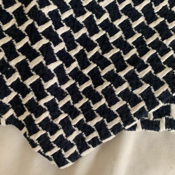 Navy and White Fitted Skirt - Picture 3 of 3